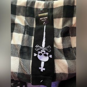 hot topic knee high :3